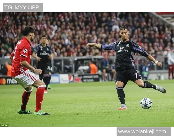 拜仁慕尼黑与皇家马德里谁更强大历史对决分析与球迷观点汇总